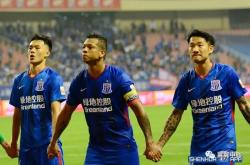 开云体育中国官网-胜负悬念重重，比分两翼擦肩而过的简单介绍