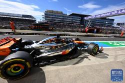 开云平台-雷诺车队鏖战红牛二队，勒克莱尔关键制胜的简单介绍