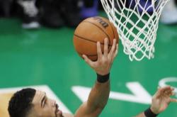 开云体育在线-包含掘金完胜爵士，塔图姆状态火热的词条