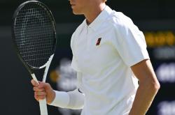 开云足球直播-温网碾压戴维斯杯，辛纳扛起全队