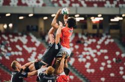 开云下载-冰与火的较量，保罗关键三分雨浇灭卫冕冠军，吉林队团队篮球完胜辽宁