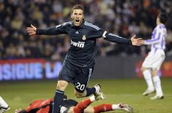 开云体育直播-灰熊鏖战快船，字母哥成为关键先生，一场跨越时空的想象对决