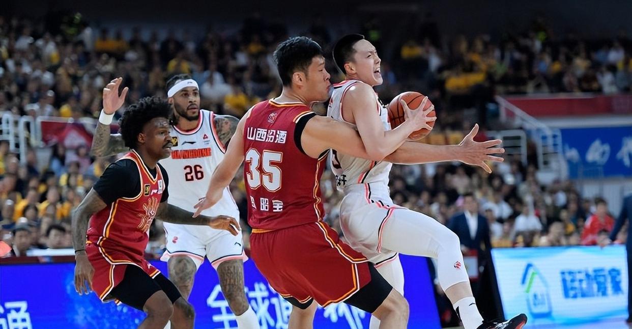 中国男篮绝地反击意大利男篮，莫里斯一己之力扛起全队的简单介绍