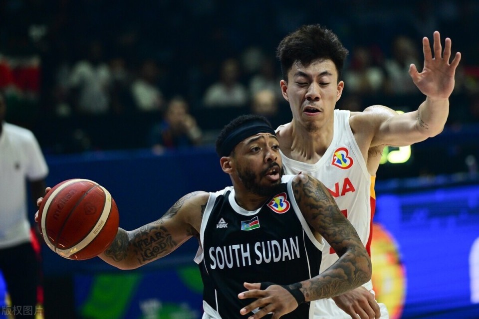 中国男篮绝地反击意大利男篮，莫里斯一己之力扛起全队的简单介绍