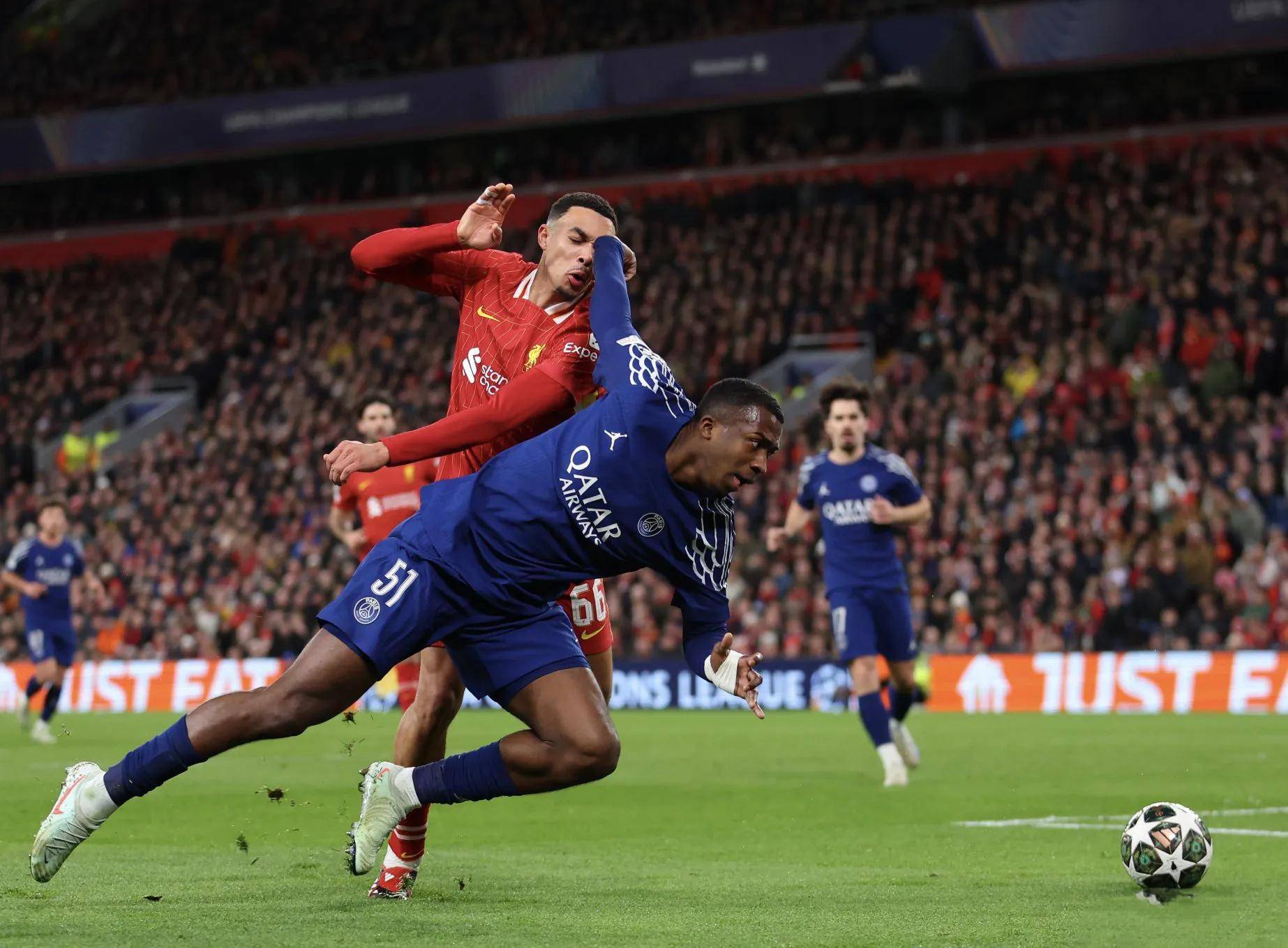 巴萨挑战拜仁，誓取晋级之机