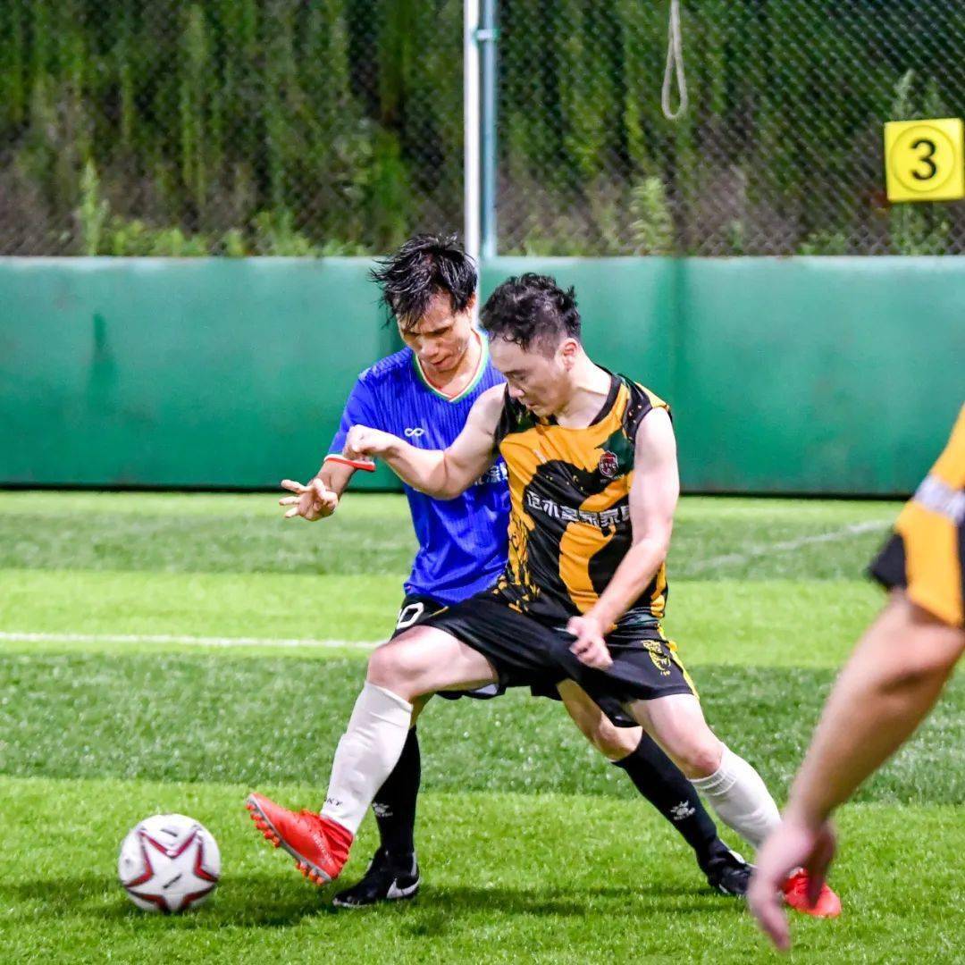 足球风云再起，亚洲赛场上演巅峰之战