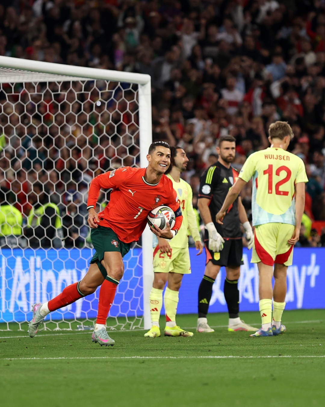 西班牙势如破竹，备战希腊，欧预赛强攻不止的简单介绍