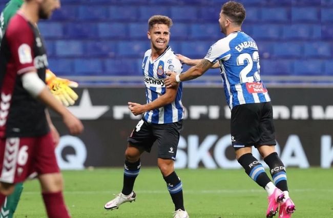 关于阿尔梅里亚客场征服对手，豪取三分的信息