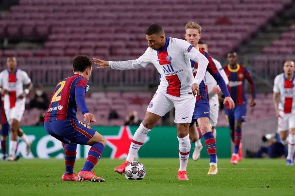 顶级球星对决，欧洲足球赛场火爆的简单介绍