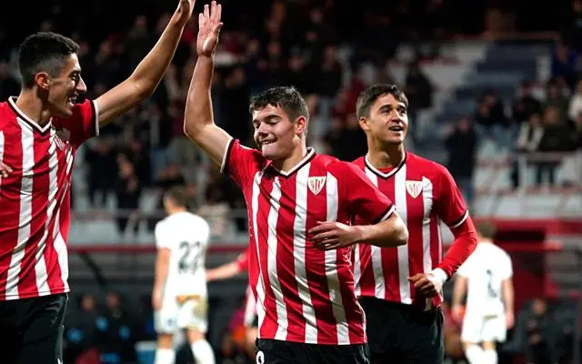 包含罗马球队斩获胜利，谁将是下一个对手的词条