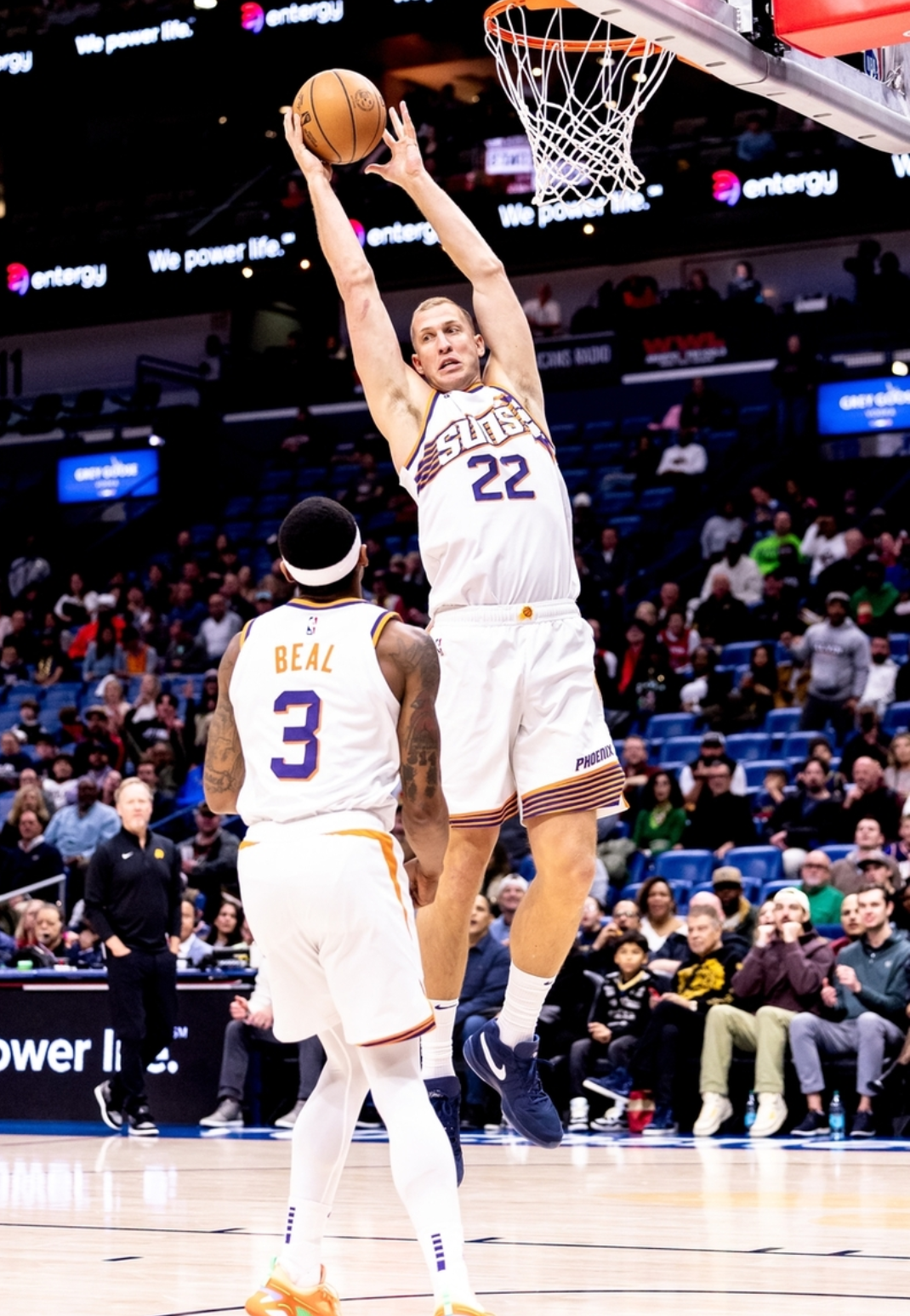 关于独行侠绝杀鹈鹕，麦科勒姆扛起全队的信息