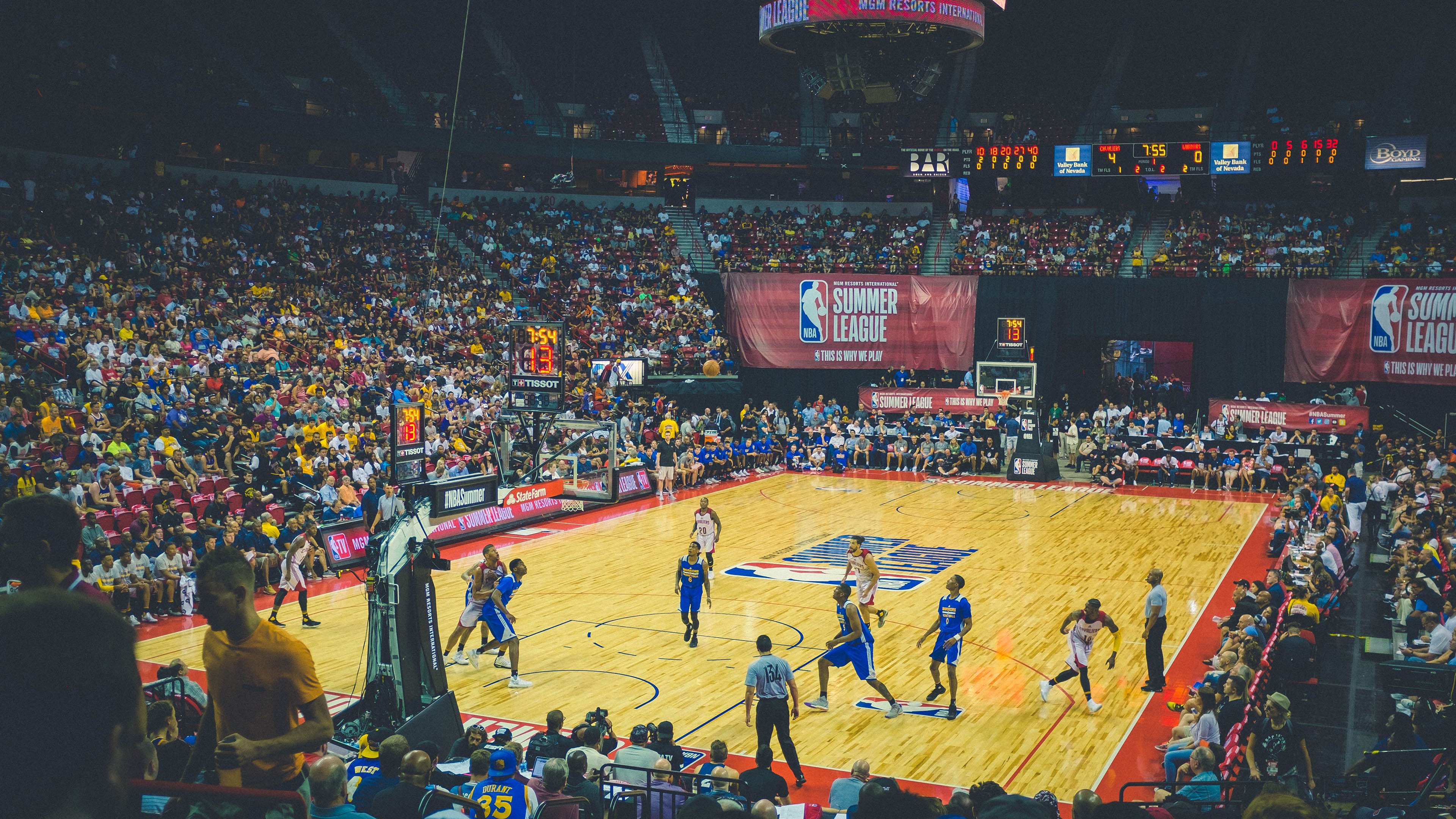 伊布时刻，F1年度争冠之夜的孤胆英雄