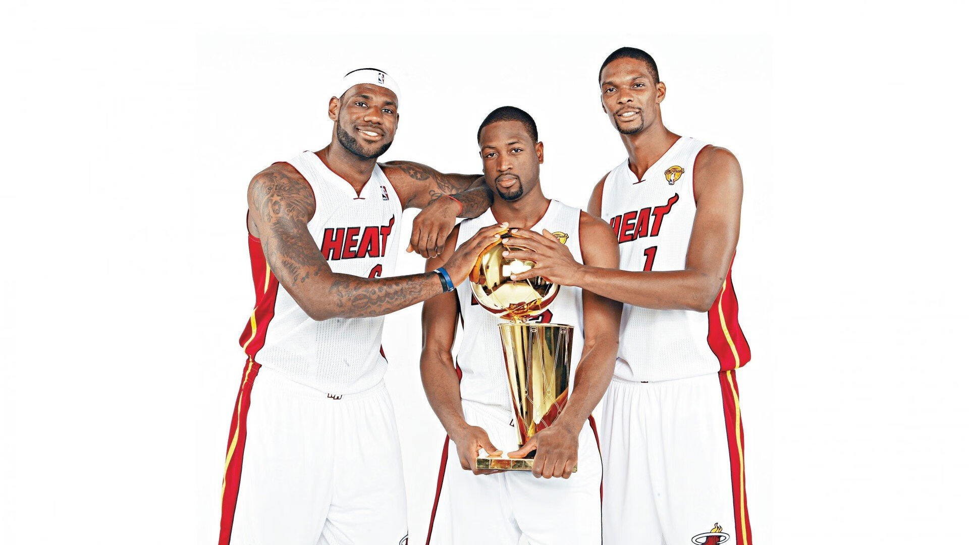 沙漠玫瑰与翡翠岛的对决，伊萨克教科书级表现点亮沙特对阵爱尔兰之夜